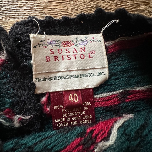 Vintage 80's Susan Bristol Embroidered Floral Wool Sweater - Picture 6 of 11